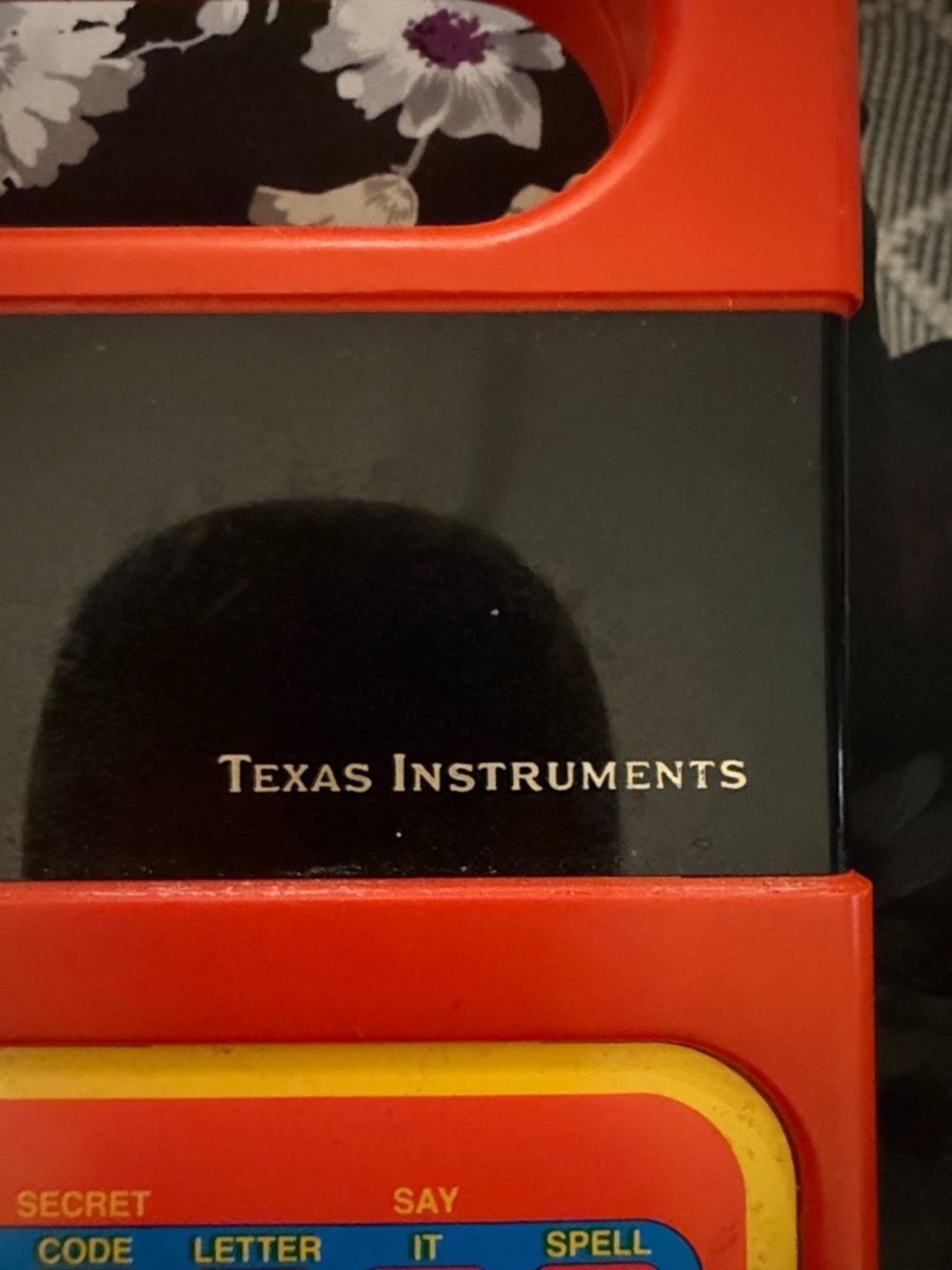 Working Vintage Texas Instruments Speak & Spell in Orange, Yellow and Blue - Picture 3 of 10
